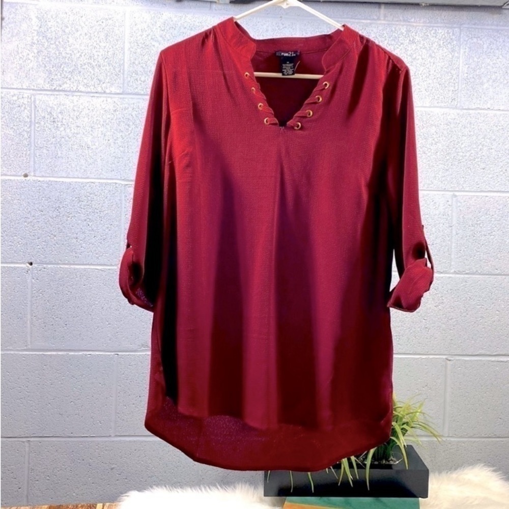 Burgundy, medium V neck with braided design top​​​​​​​​​​​​​​​​
